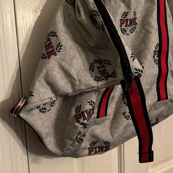 Pink by Victoria’s Secret duffel bag - Picture 5 of 9